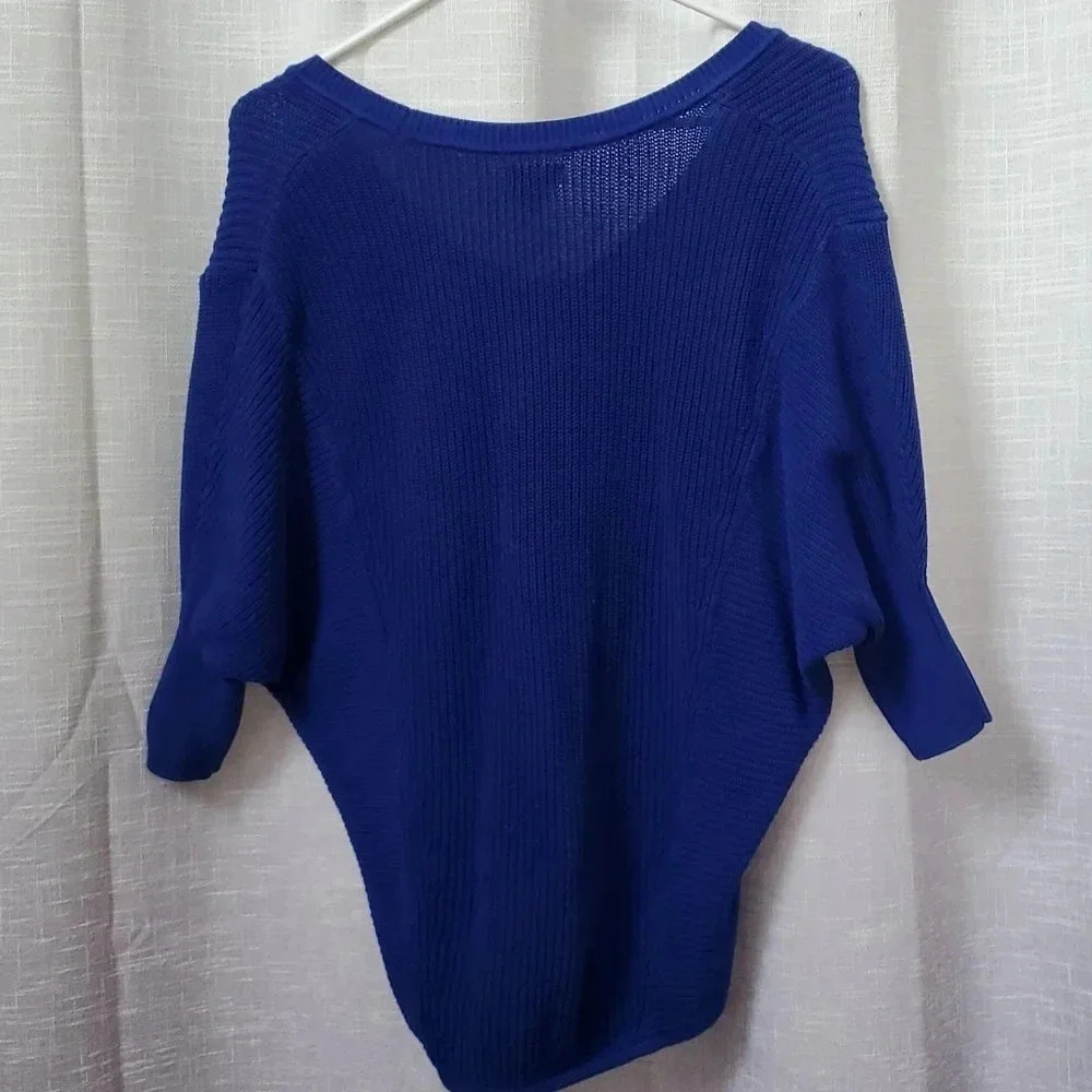EXPRESS SWEATER - Picture 2 of 5
